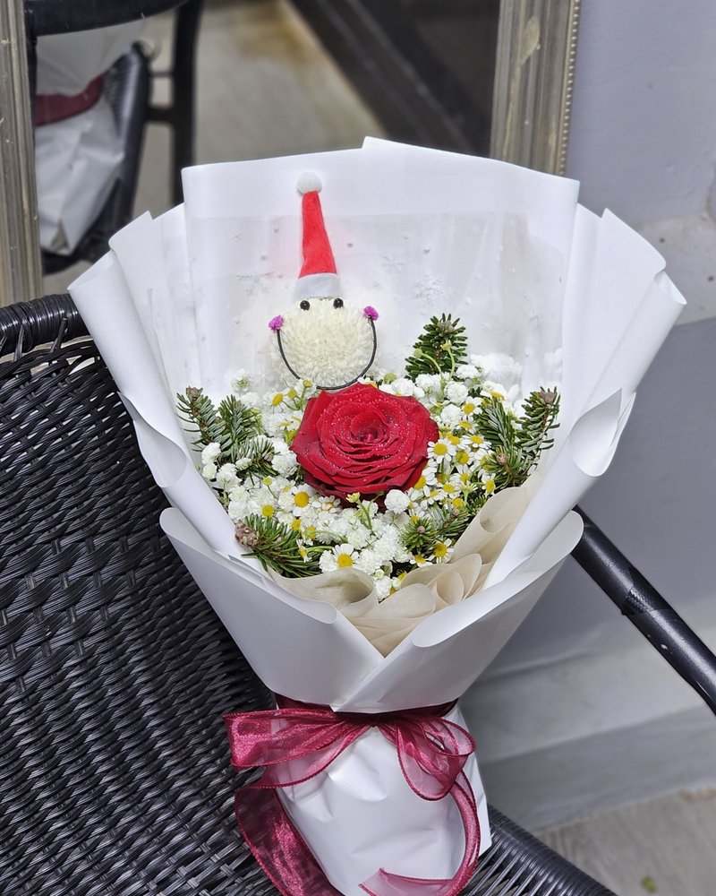 Christmas Flowers No. 2, arranged by ChorPhaka Florist