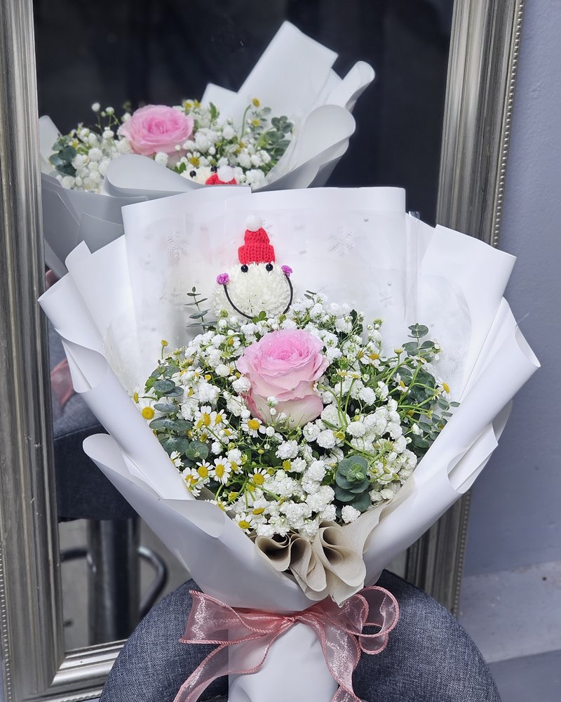 Christmas Flowers No. 3, arranged by ChorPhaka Florist