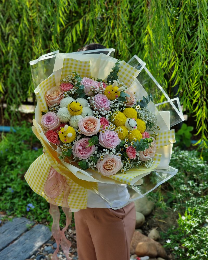 Congratulations Bouquets No. 6, arranged by ChorPhaka Florist