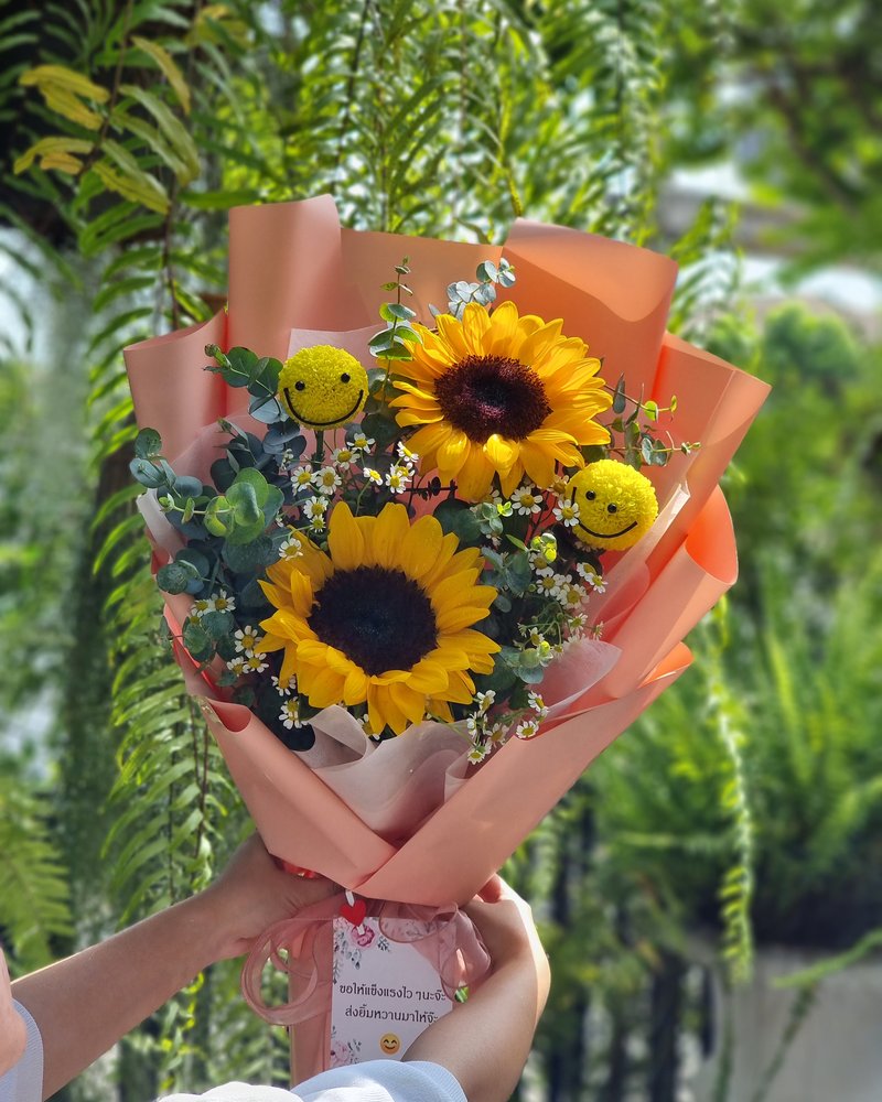 Congratulations Bouquets No. 10, arranged by ChorPhaka Florist