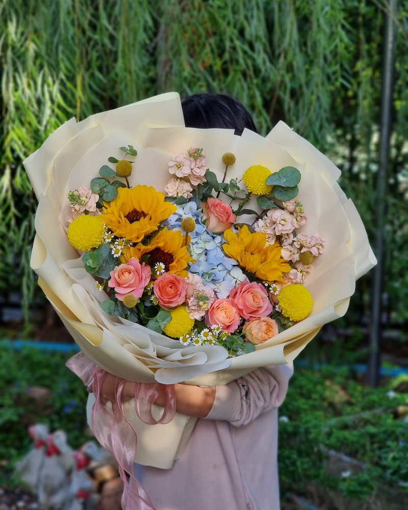 Congratulations Bouquets No. 19, arranged by ChorPhaka Florist