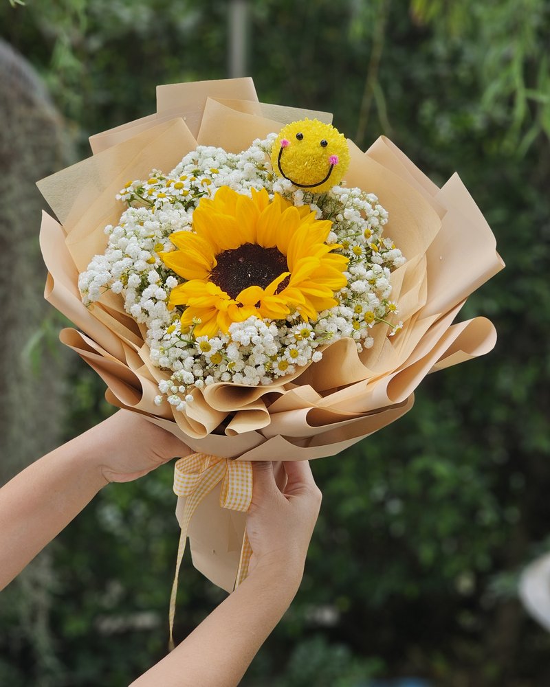 Congratulations Bouquets No. 34, arranged by ChorPhaka Florist