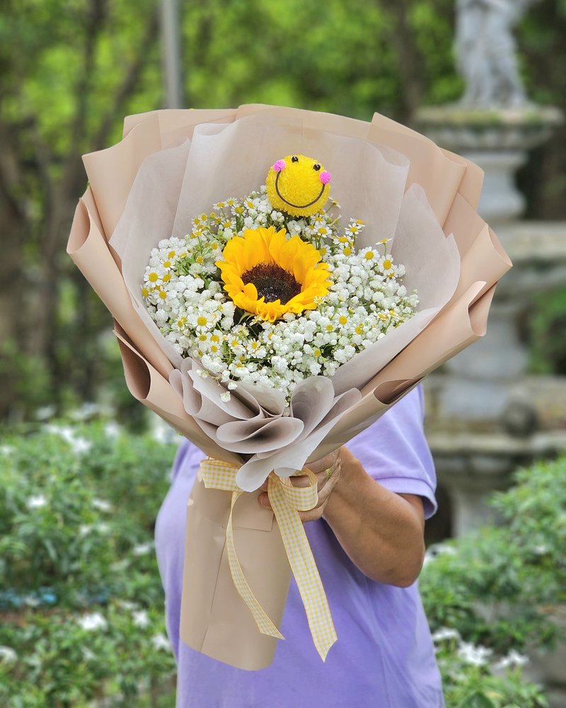 Congratulations Bouquets No. 57, arranged by ChorPhaka Florist
