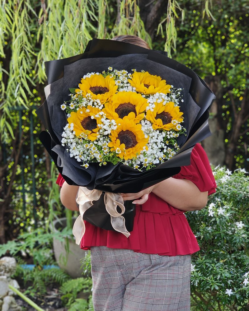 Congratulations Bouquets No. 70, arranged by ChorPhaka Florist