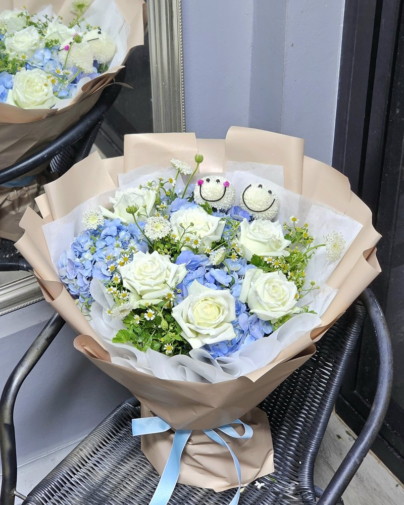Congratulations Bouquets No. 75, arranged by ChorPhaka Florist