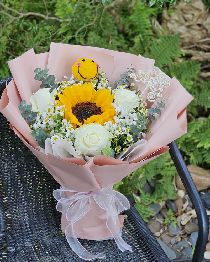 Congratulations Bouquets No. 85, arranged by ChorPhaka Florist
