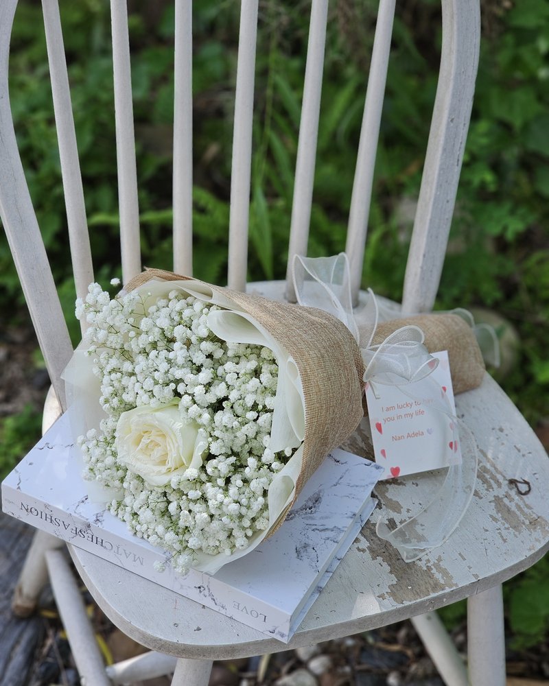 Fresh Flower Bouquets No. 15, arranged by ChorPhaka Florist
