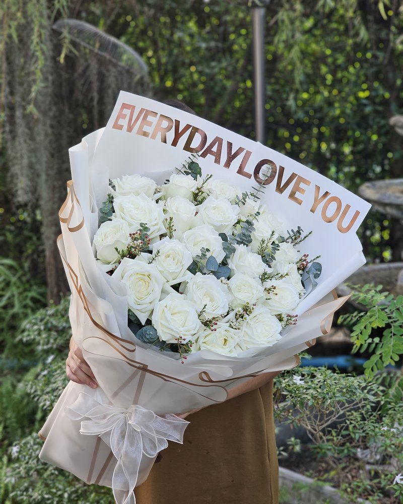 Fresh Flower Bouquets No. 19, arranged by ChorPhaka Florist