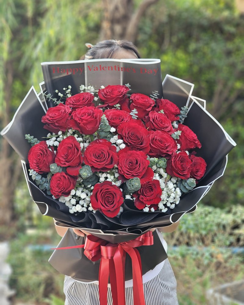 Fresh Flower Bouquets No. 22, arranged by ChorPhaka Florist