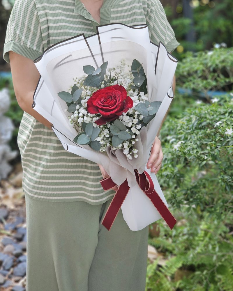 Fresh Flower Bouquets No. 33, arranged by ChorPhaka Florist