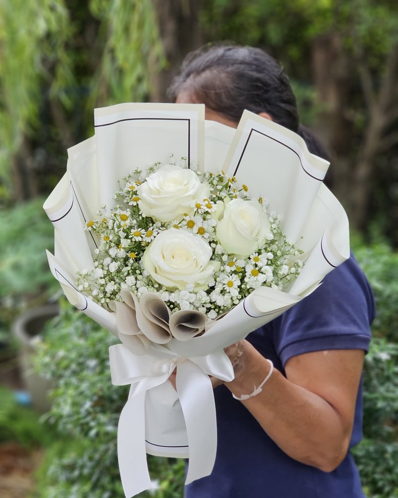 Fresh Flower Bouquets No. 48, arranged by ChorPhaka Florist