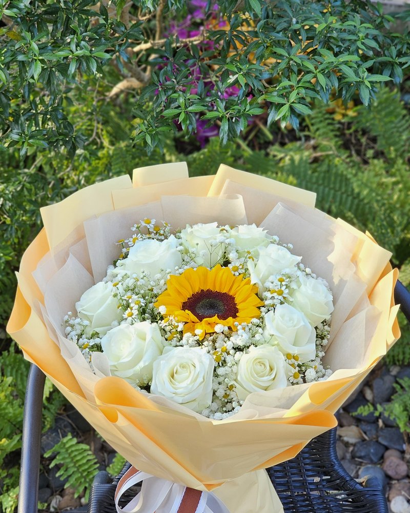 Fresh Flower Bouquets No. 49, arranged by ChorPhaka Florist