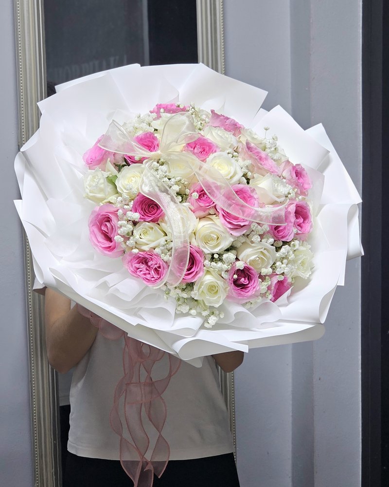 Fresh Flower Bouquets No. 53, arranged by ChorPhaka Florist