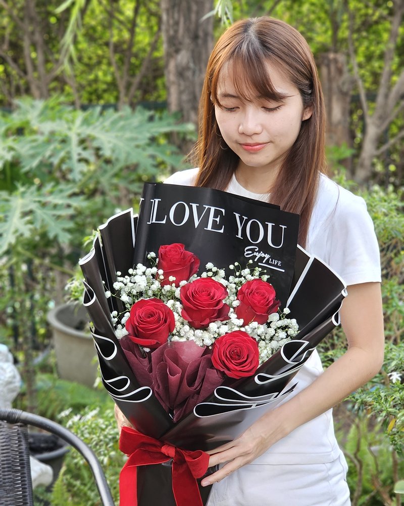 Fresh Flower Bouquets No. 59, arranged by ChorPhaka Florist