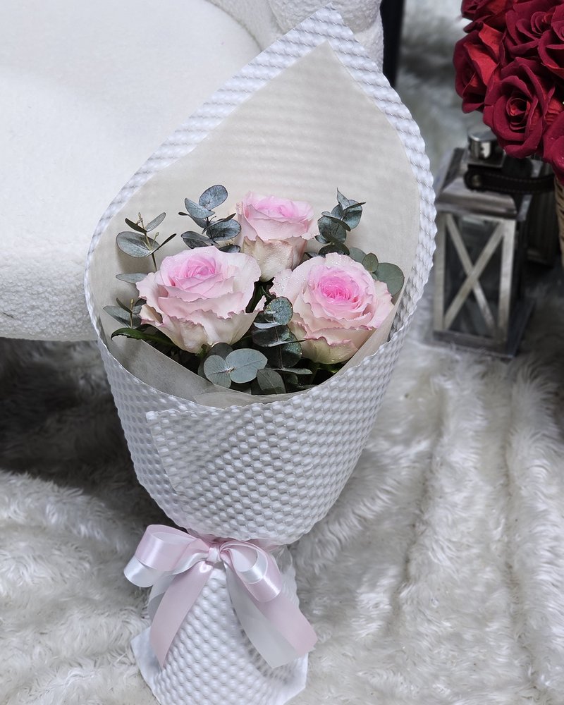 Fresh Flower Bouquets No. 61, arranged by ChorPhaka Florist