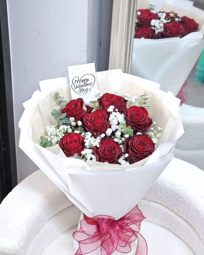 Fresh Flower Bouquets No. 64, arranged by ChorPhaka Florist