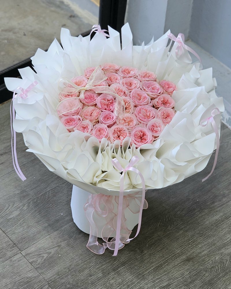Fresh Flower Bouquets No. 66, arranged by ChorPhaka Florist