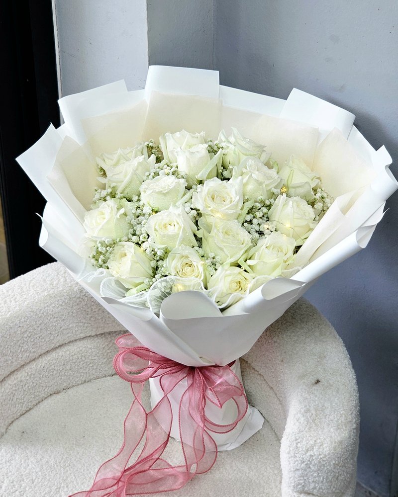 Fresh Flower Bouquets No. 75, arranged by ChorPhaka Florist