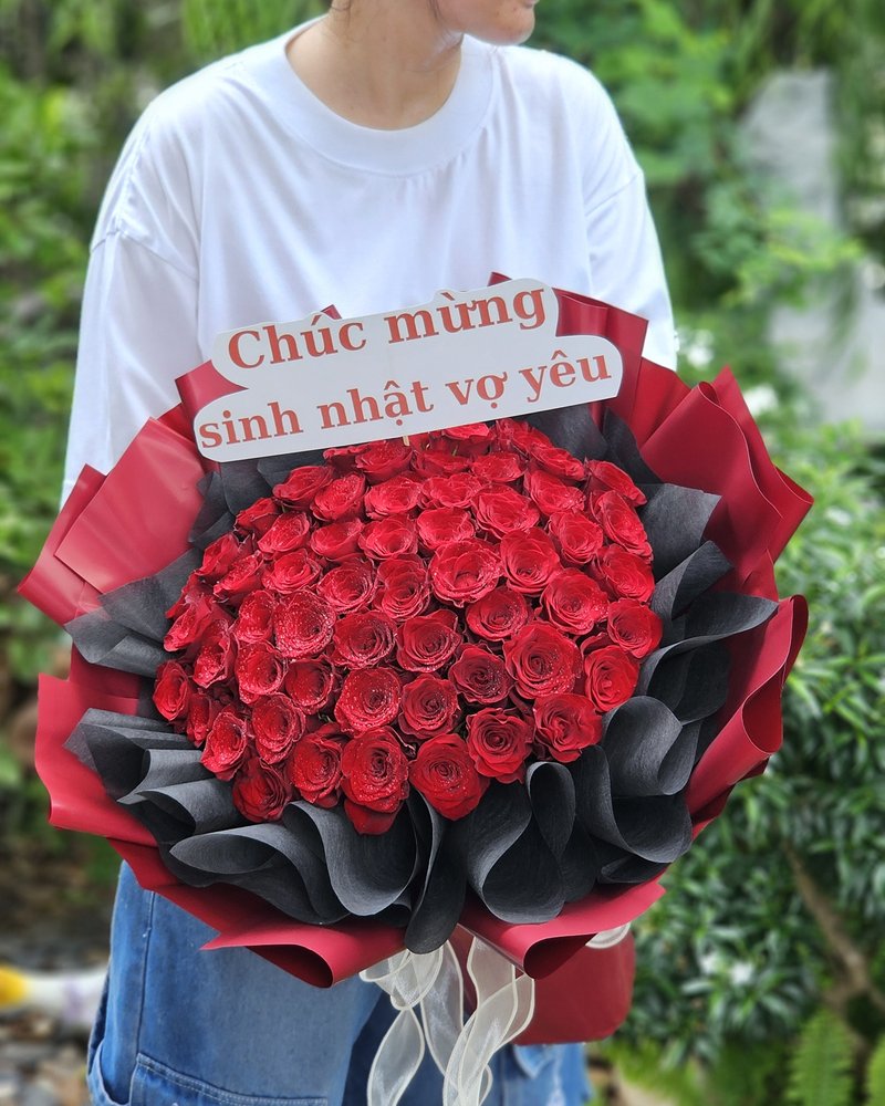 Fresh Flower Bouquets No. 79, arranged by ChorPhaka Florist