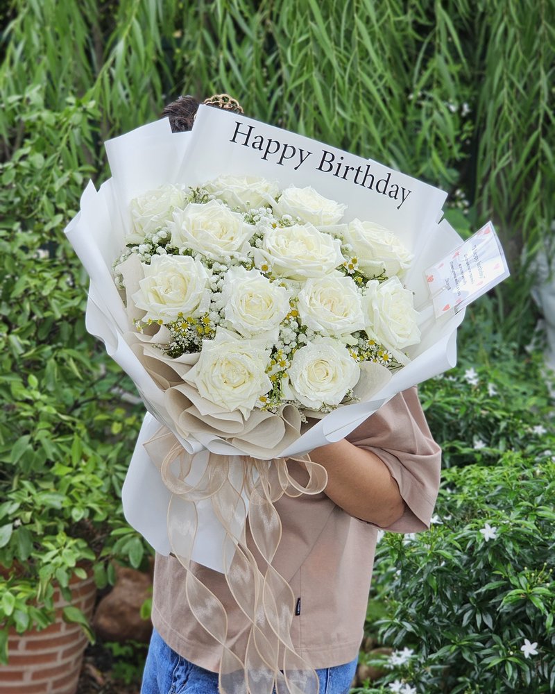 Fresh Flower Bouquets No. 81, arranged by ChorPhaka Florist