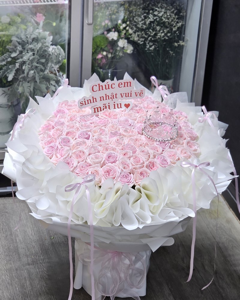 Fresh Flower Bouquets No. 83, arranged by ChorPhaka Florist