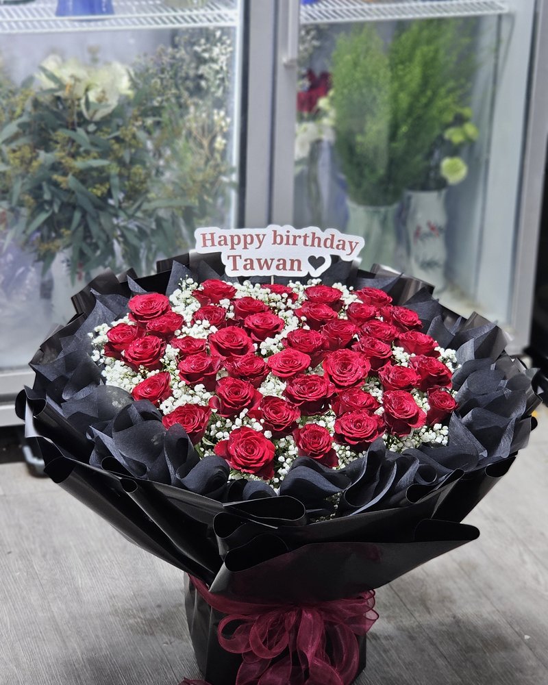 Fresh Flower Bouquets No. 91, arranged by ChorPhaka Florist