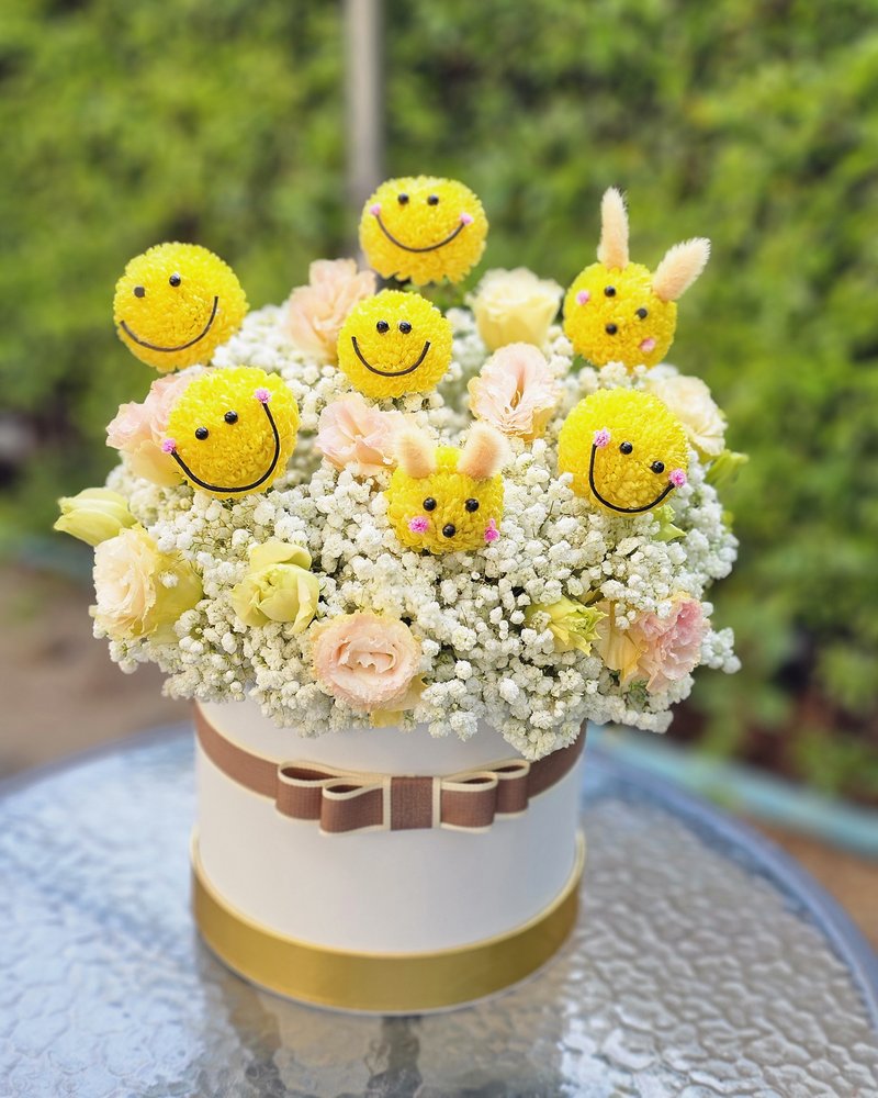 Flower Vases No. 4, arranged by ChorPhaka Florist