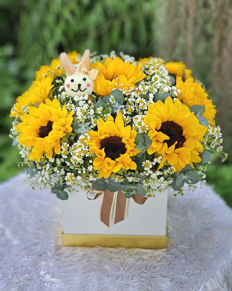 Flower Vases No. 11, arranged by ChorPhaka Florist