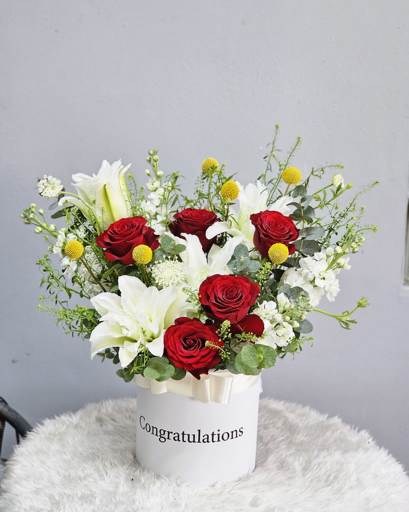 Flower Vases No. 22, arranged by ChorPhaka Florist