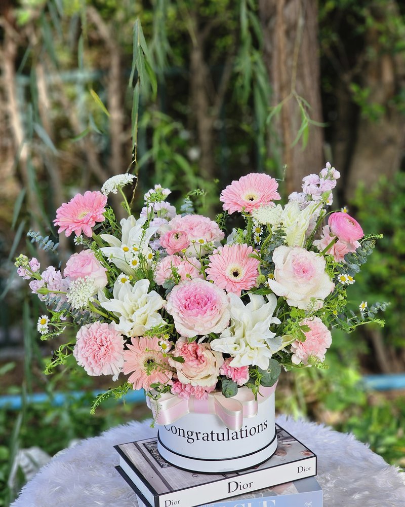 Flower Vases No. 23, arranged by ChorPhaka Florist