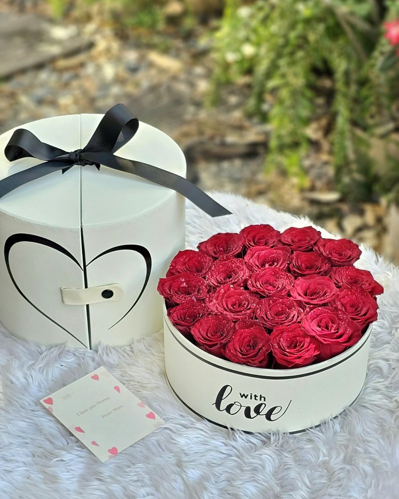 Flower Vases No. 31, arranged by ChorPhaka Florist