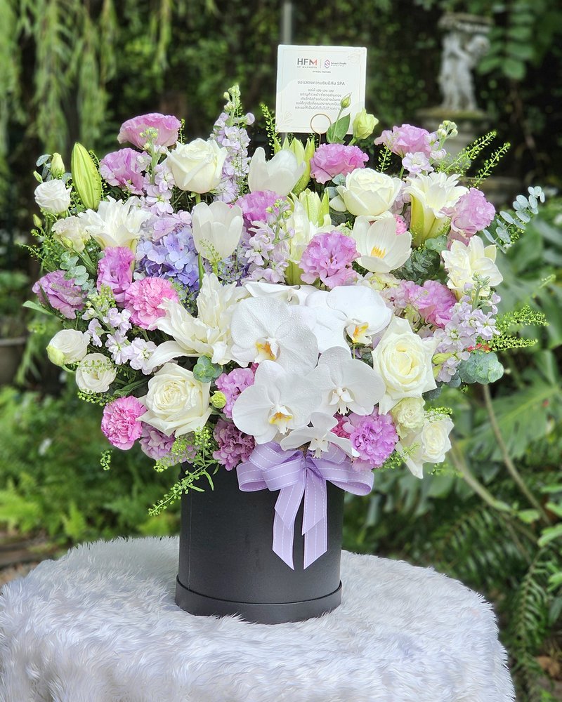 Flower Vases No. 41, arranged by ChorPhaka Florist