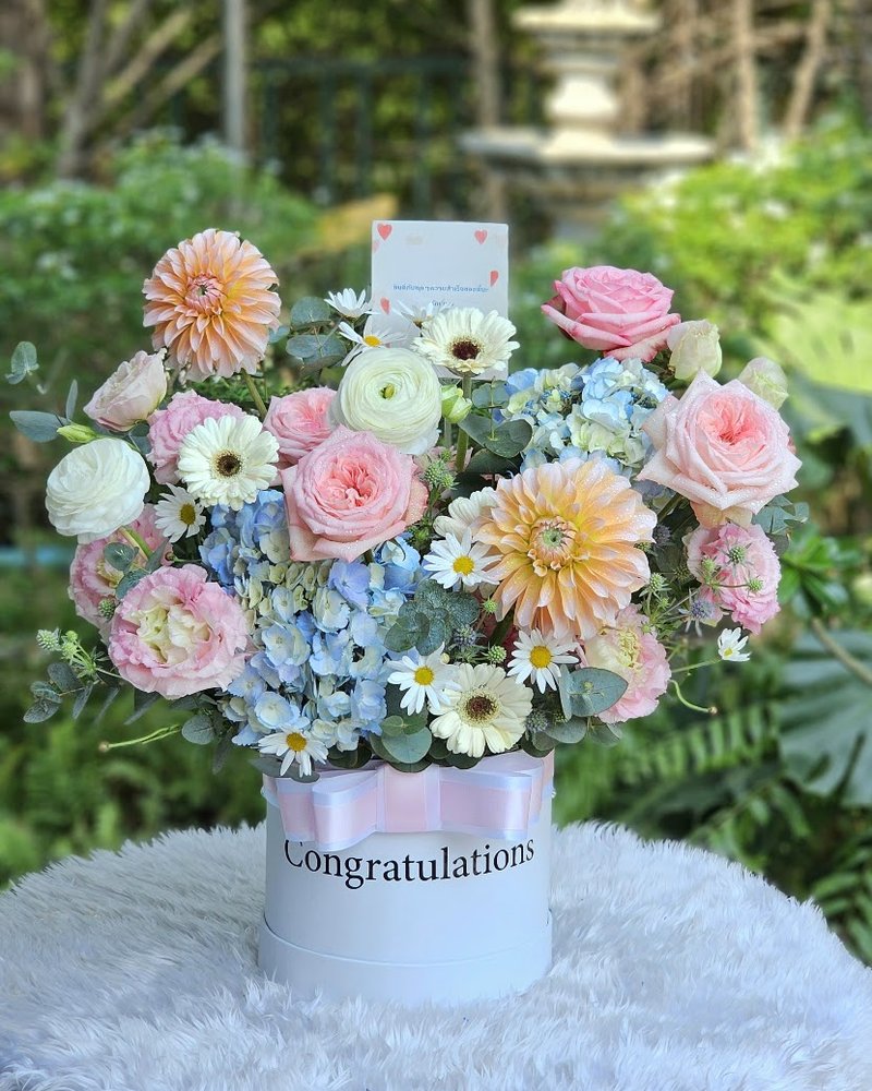 Flower Vases No. 60, arranged by ChorPhaka Florist
