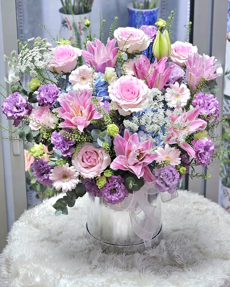 Flower Vases No. 62, arranged by ChorPhaka Florist