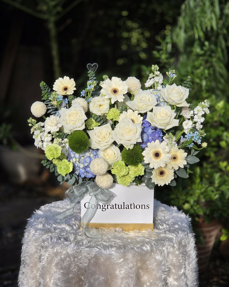 Flower Vases No. 71, arranged by ChorPhaka Florist