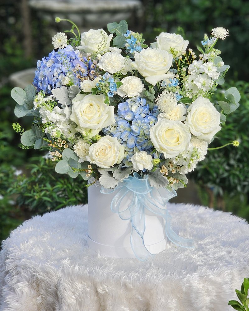 Flower Vases No. 73, arranged by ChorPhaka Florist